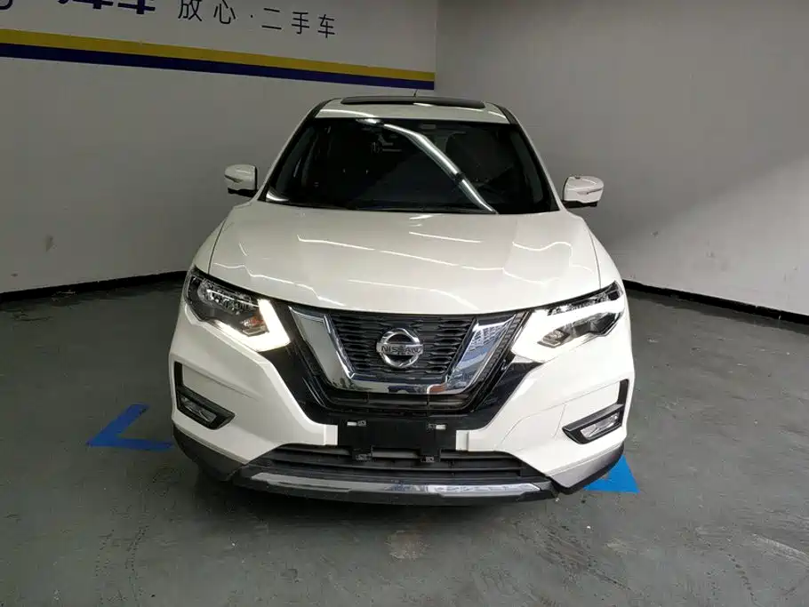 Nissan X-Trail 2018 — фото 2