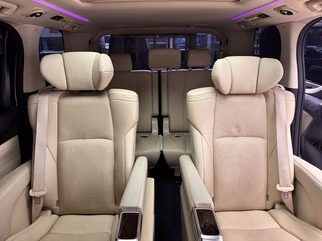 Toyota Alphard 2019 — фото 7