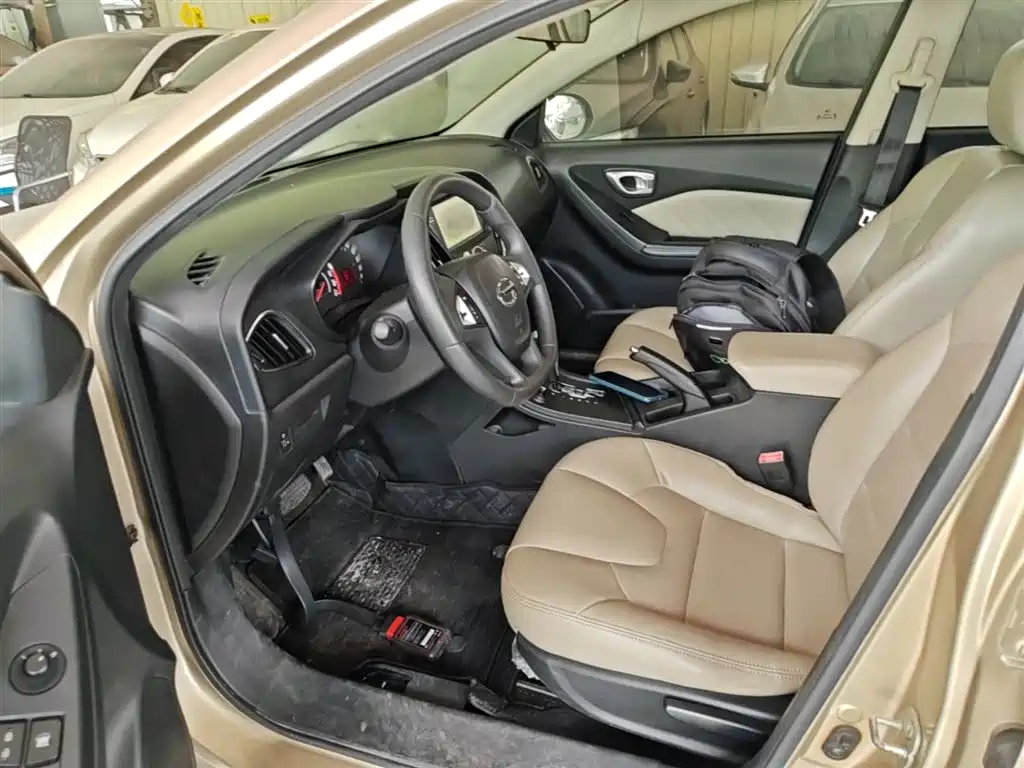 GAC Motor Trumpchi GA3S 2017 — фото 15