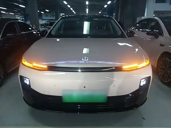 Leapmotor B01 2025
