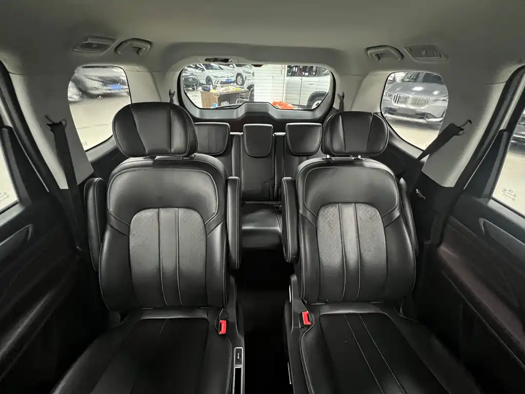 GAC Motor Trumpchi M6 2021 — фото 16