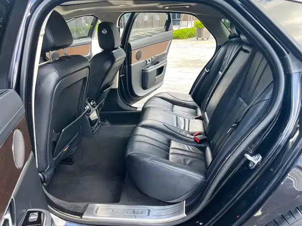 Jaguar XJ 2014
