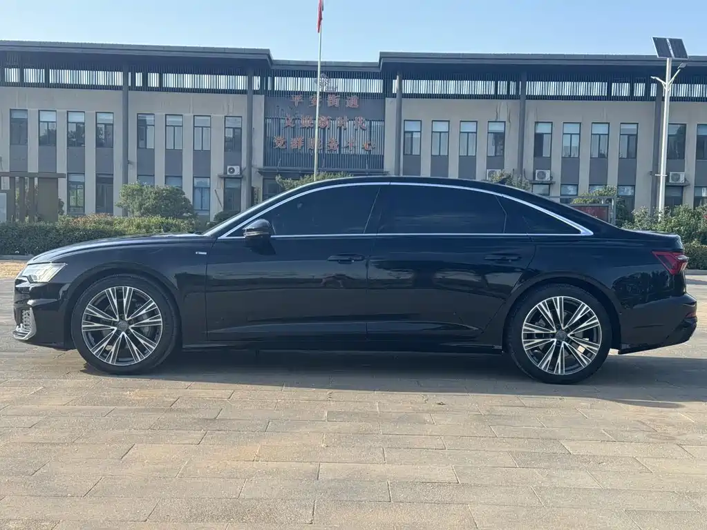 Audi A6L 2019 — фото 2