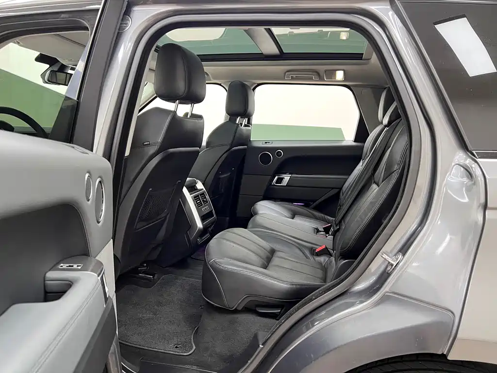 Land Rover Range Rover Sport 2015 — фото 17