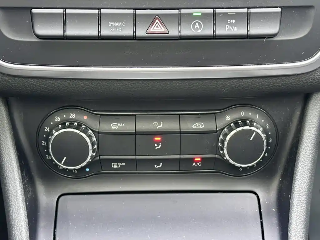 Mercedes-Benz GLA 2017 — фото 12