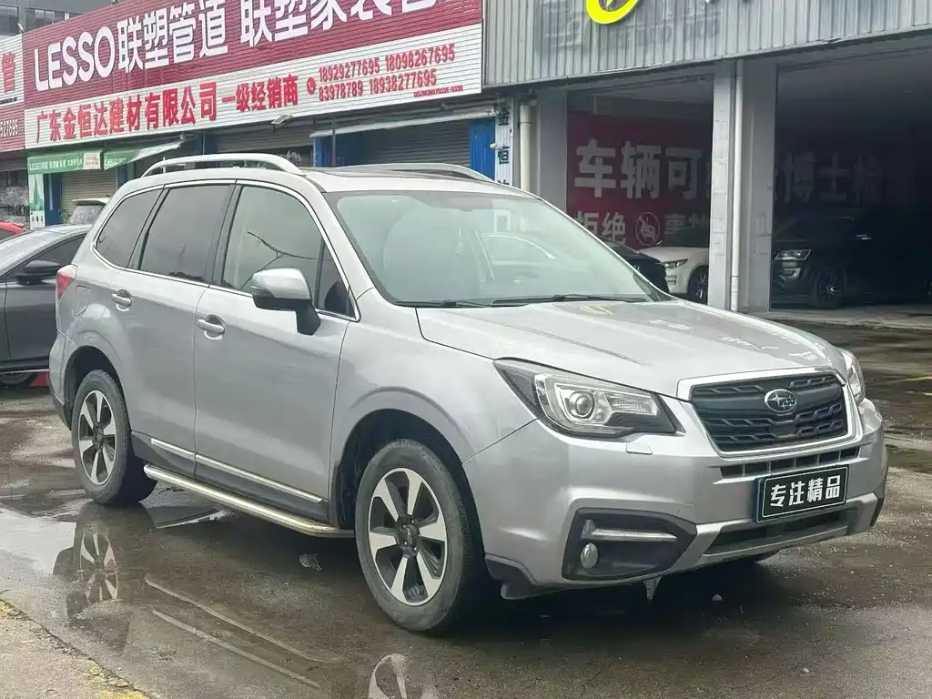 Subaru Forester 2017 — фото 3