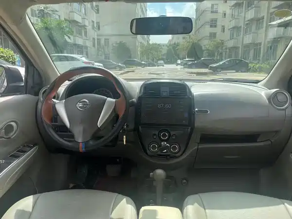 Nissan Sunny 2019