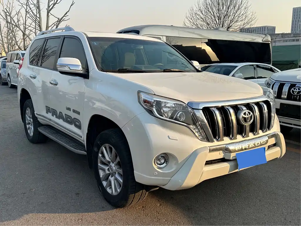 Toyota Prado 2016 — фото 3