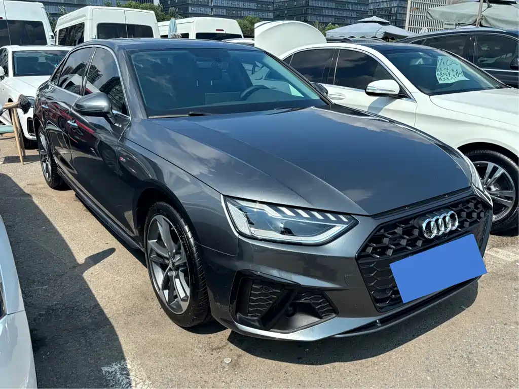 Audi A4L 2021
