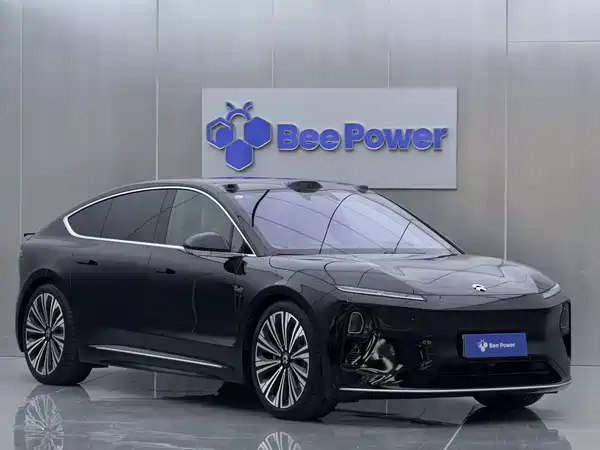 NIO ET9 2025