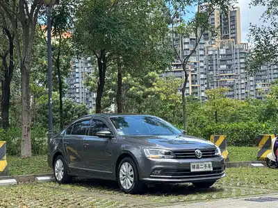 Volkswagen Sagitar 2016