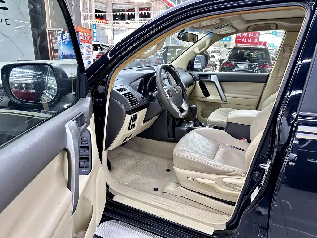 Toyota Prado 2018 — фото 11
