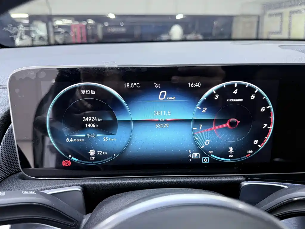Mercedes-Benz GLB 2021 — фото 15