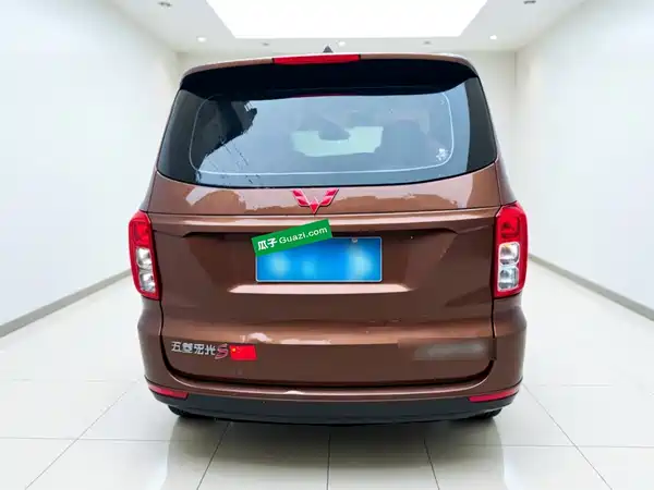 Wuling Hongguang 2019