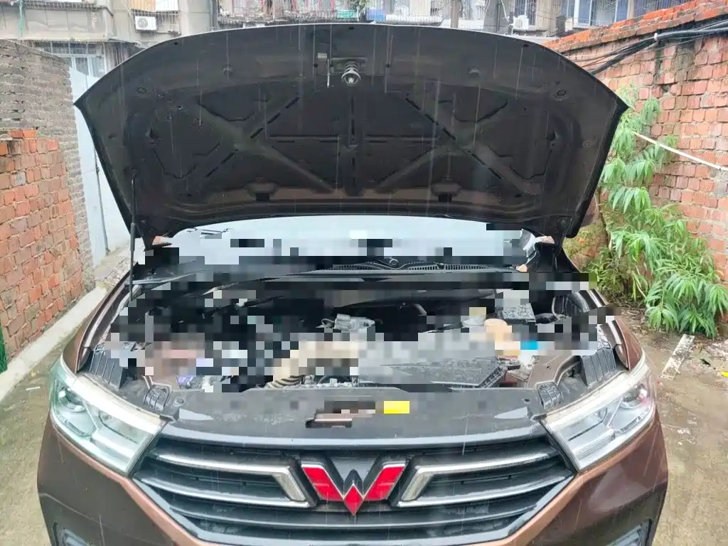 Wuling Hongguang 2019 — фото 16