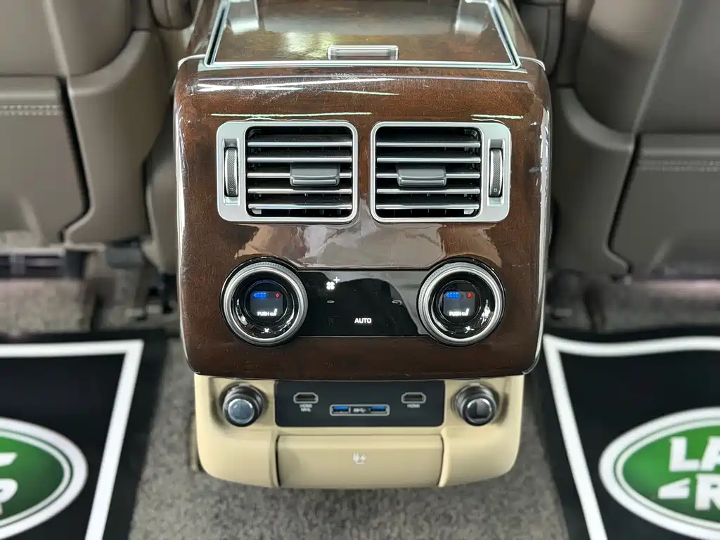 Land Rover Range Rover 2021 — фото 12