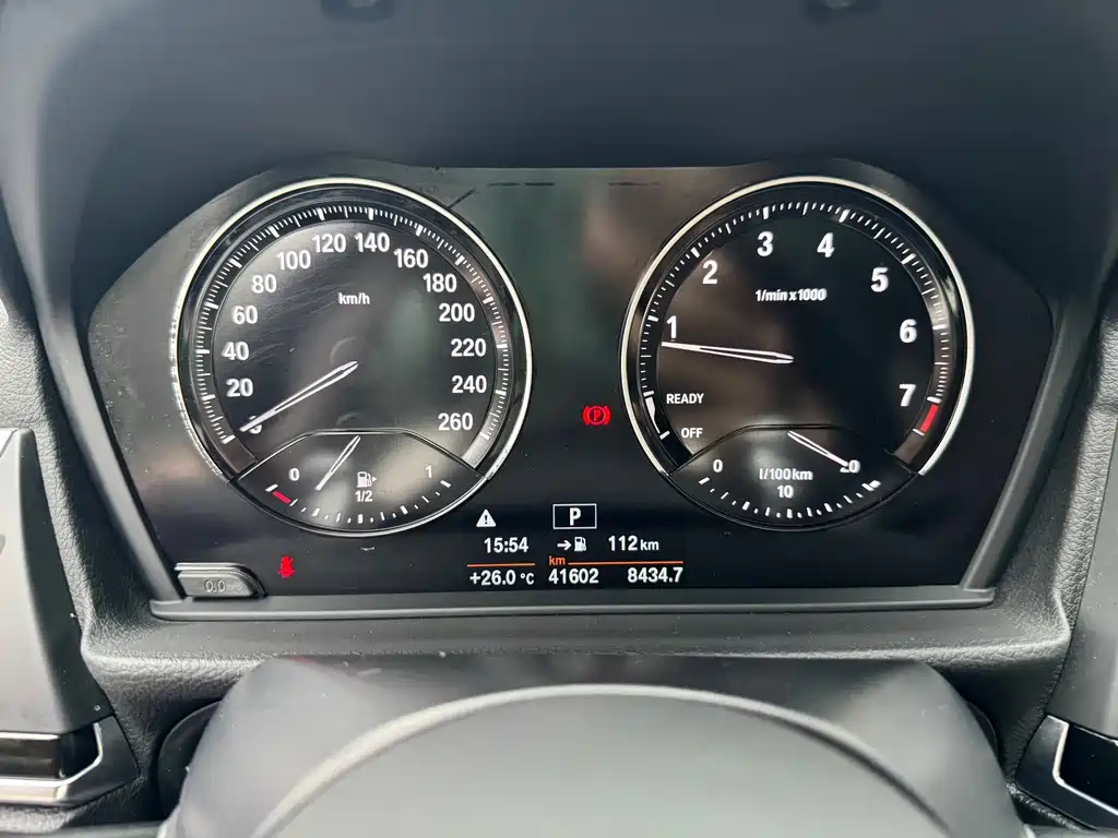 BMW 1 Series 2019 — фото 16