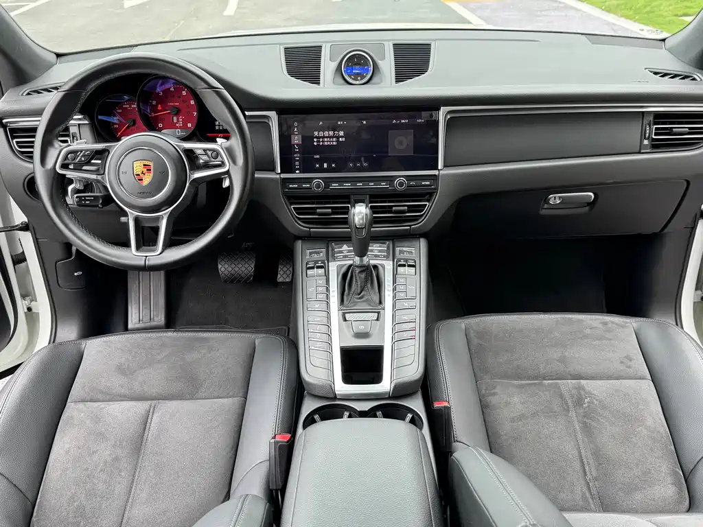 Porsche Macan 2019 — фото 6