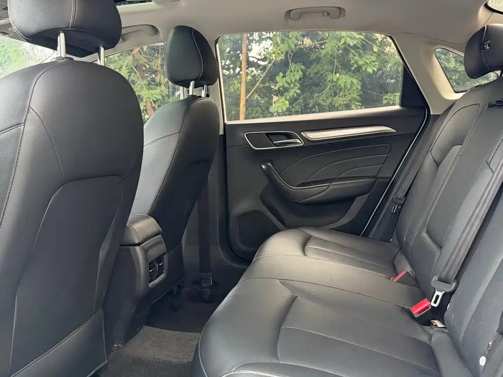Roewe i6 Classic 2018 — фото 10
