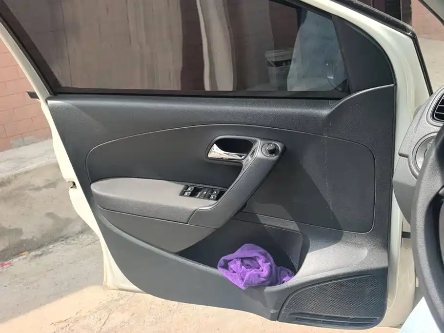Volkswagen Polo 2016
