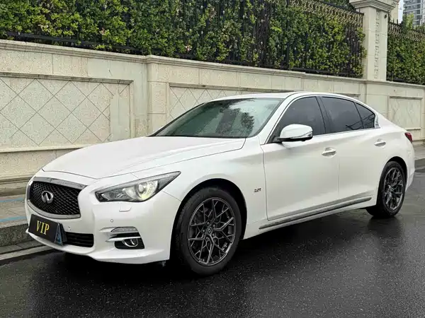 Infiniti Q50L 2017