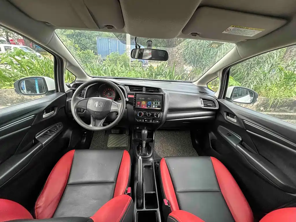 Honda Fit 2015 — фото 12