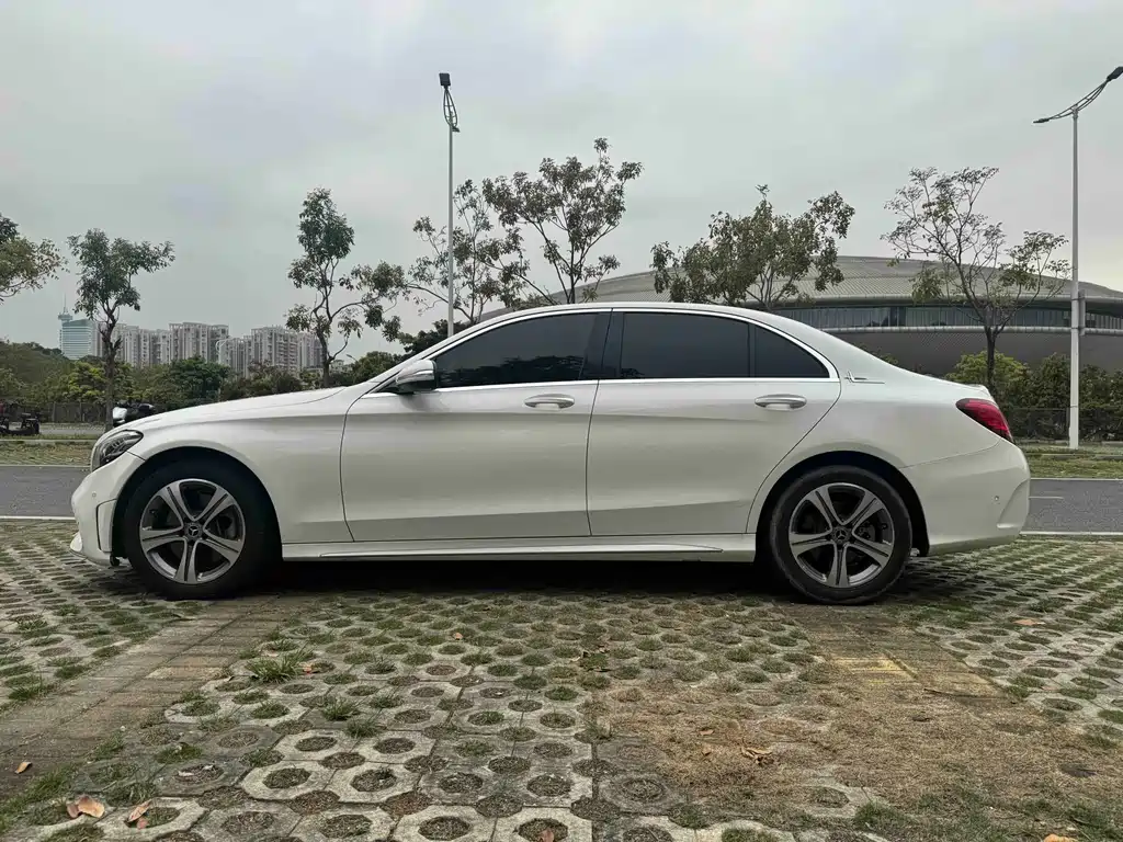 Mercedes-Benz C-Class 2020 — фото 9