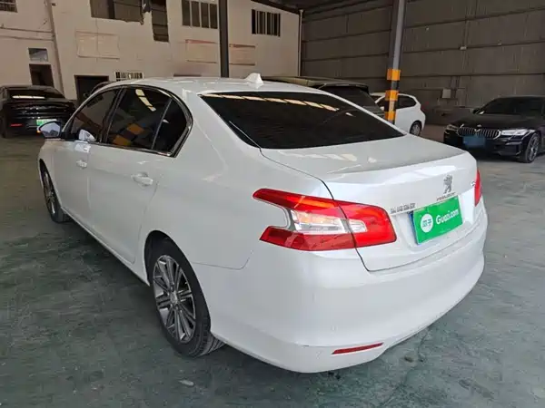 Peugeot 408 2015