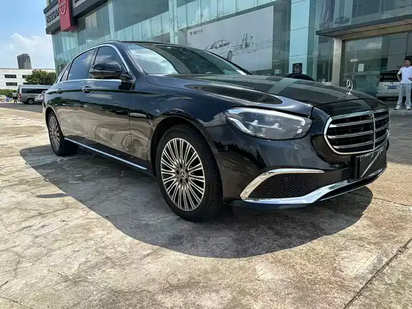 Mercedes-Benz E-Class 2021
