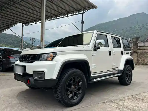 BAIC BJ40 2023