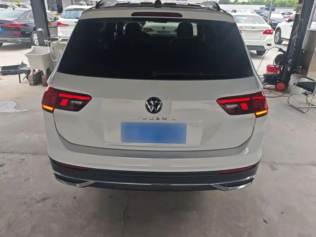 Volkswagen Tiguan L 2022 — фото 6