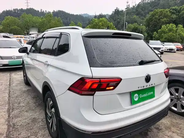Volkswagen Tiguan L 2024