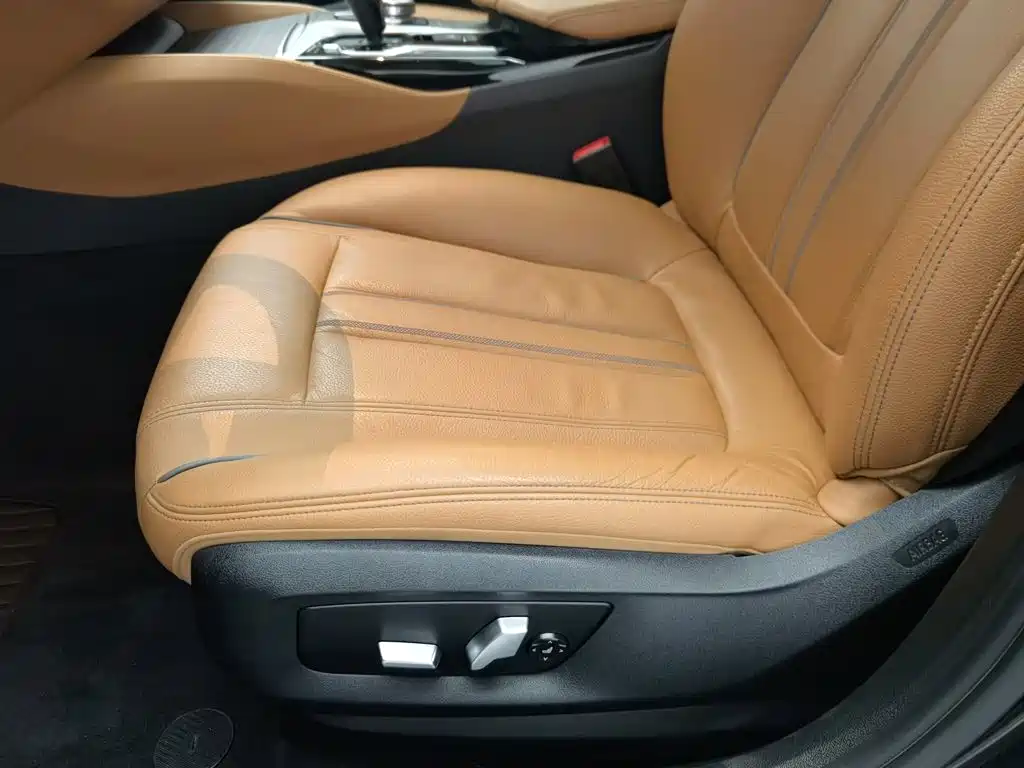 BMW 6 Series GT 2019 — фото 20