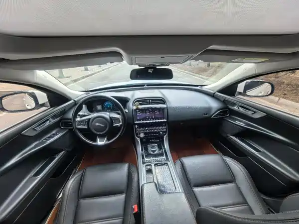 Jaguar XEL 2019