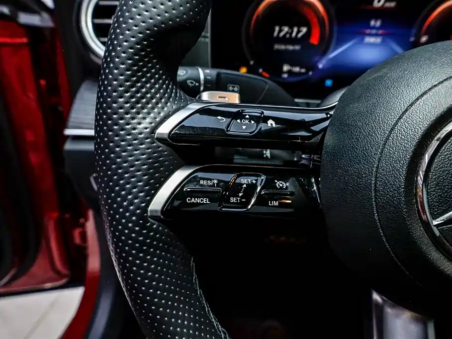 Mercedes-Benz E-Class 2021 — фото 14