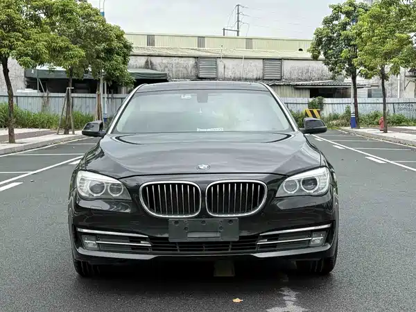 BMW 7 Series 2015