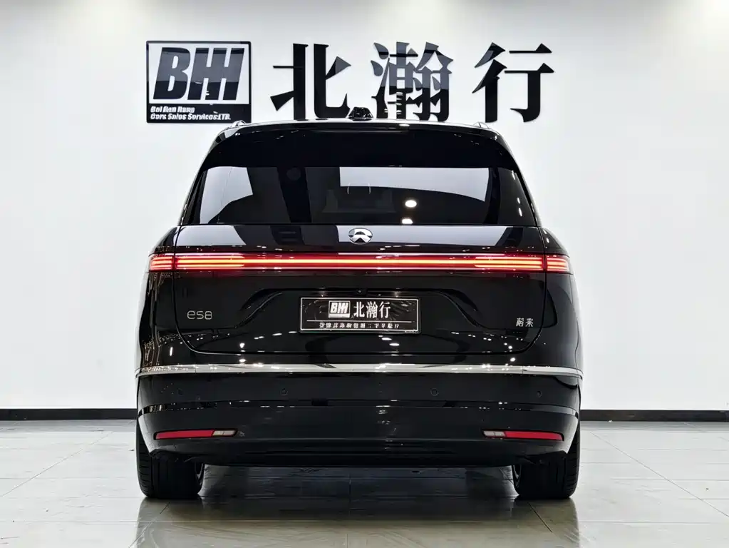 NIO ES8 2026