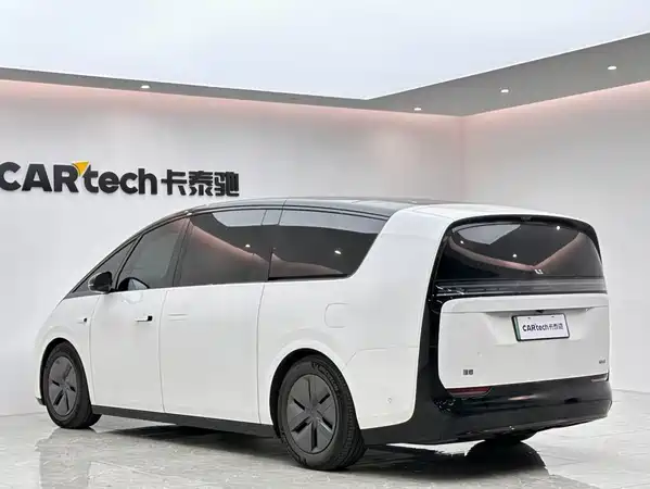 Li Auto MEGA 2025