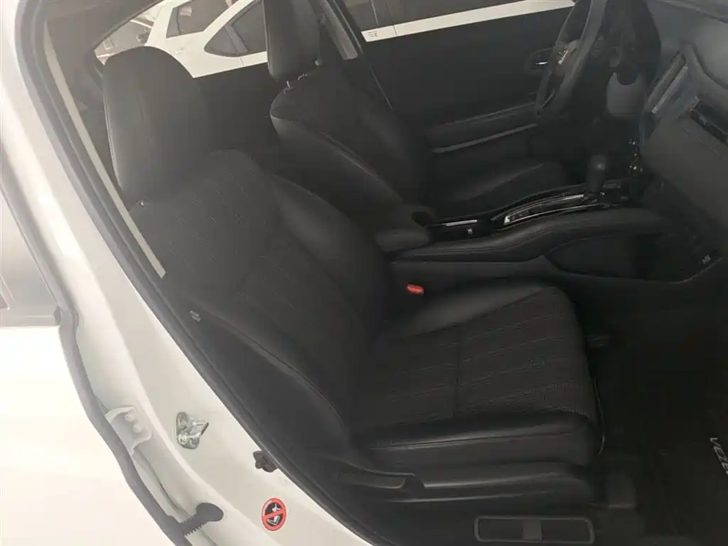 Honda Vezel 2018 — фото 25