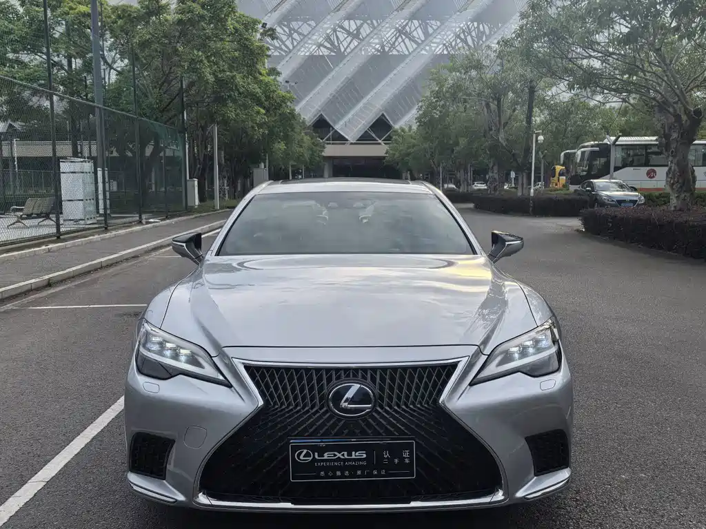 Lexus LS 2021 — фото 2