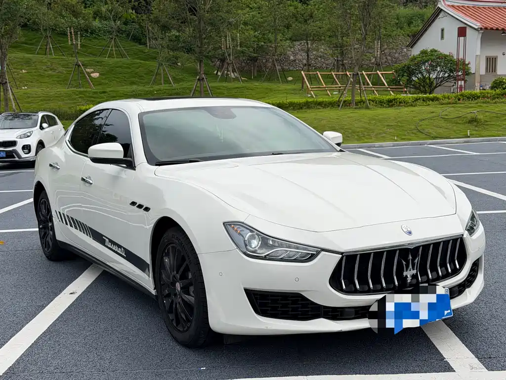 Maserati Ghibli 2021 — фото 3
