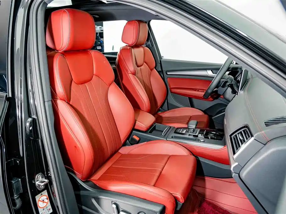 Audi Q5L 2025 — фото 18