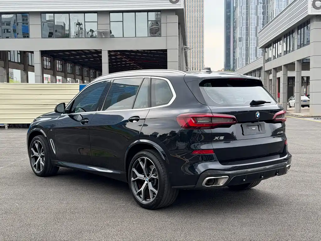 BMW X5 2023 — фото 12