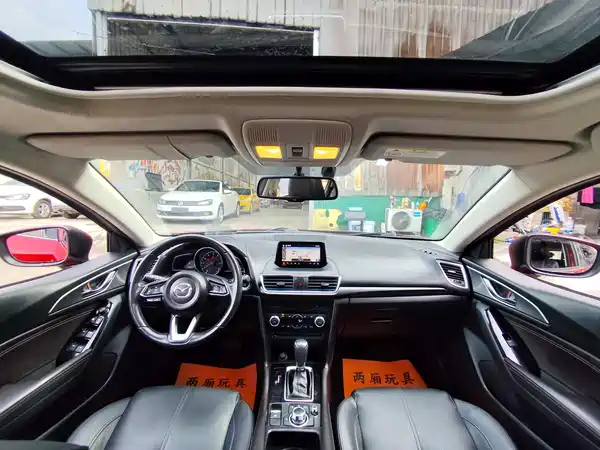 Mazda 3 Axela 2019