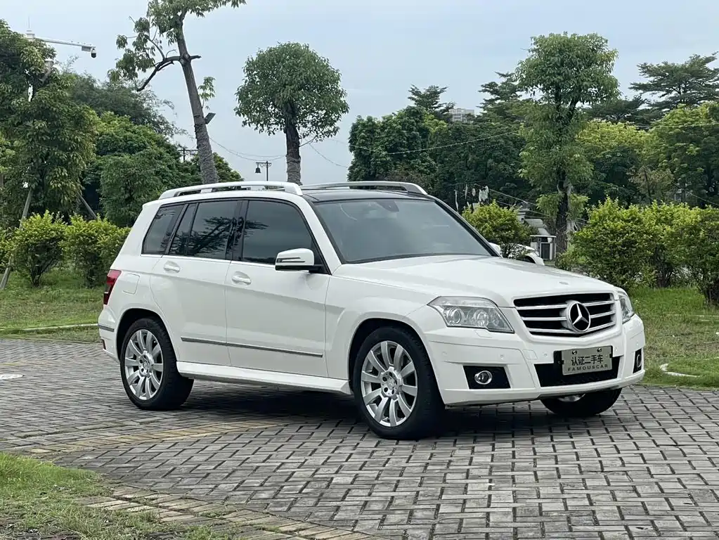 Mercedes-Benz GLK-Class 2010