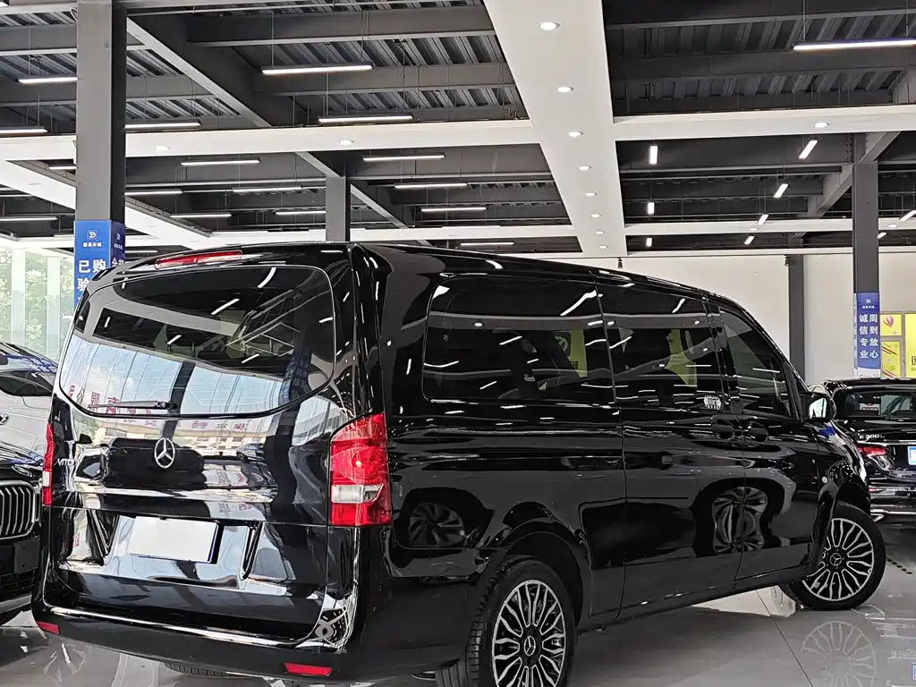 Mercedes-Benz Vito 2018 — фото 9