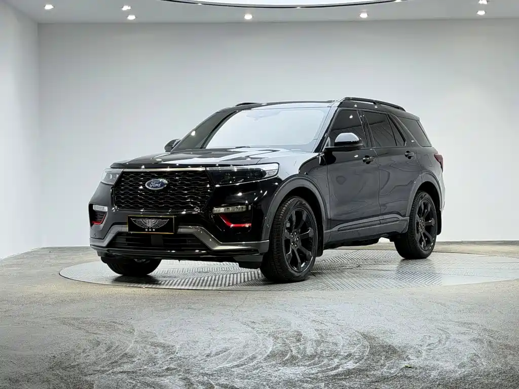 Ford Explorer 2020 — фото 1