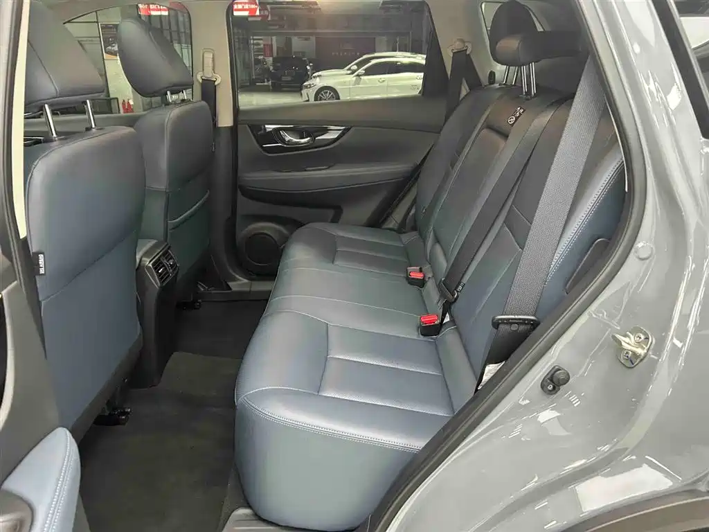 Nissan X-Trail 2025 — фото 14