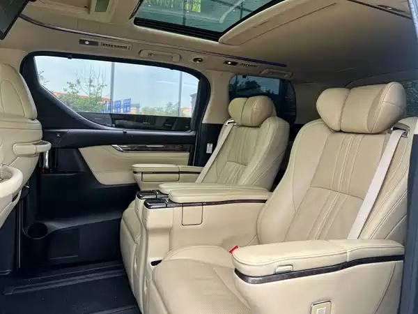 Toyota Alphard 2018