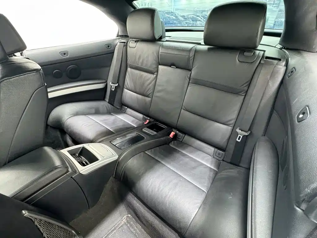 BMW 3 Series 2009 — фото 19